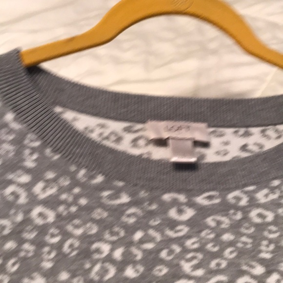 Sweater - Picture 2 of 4